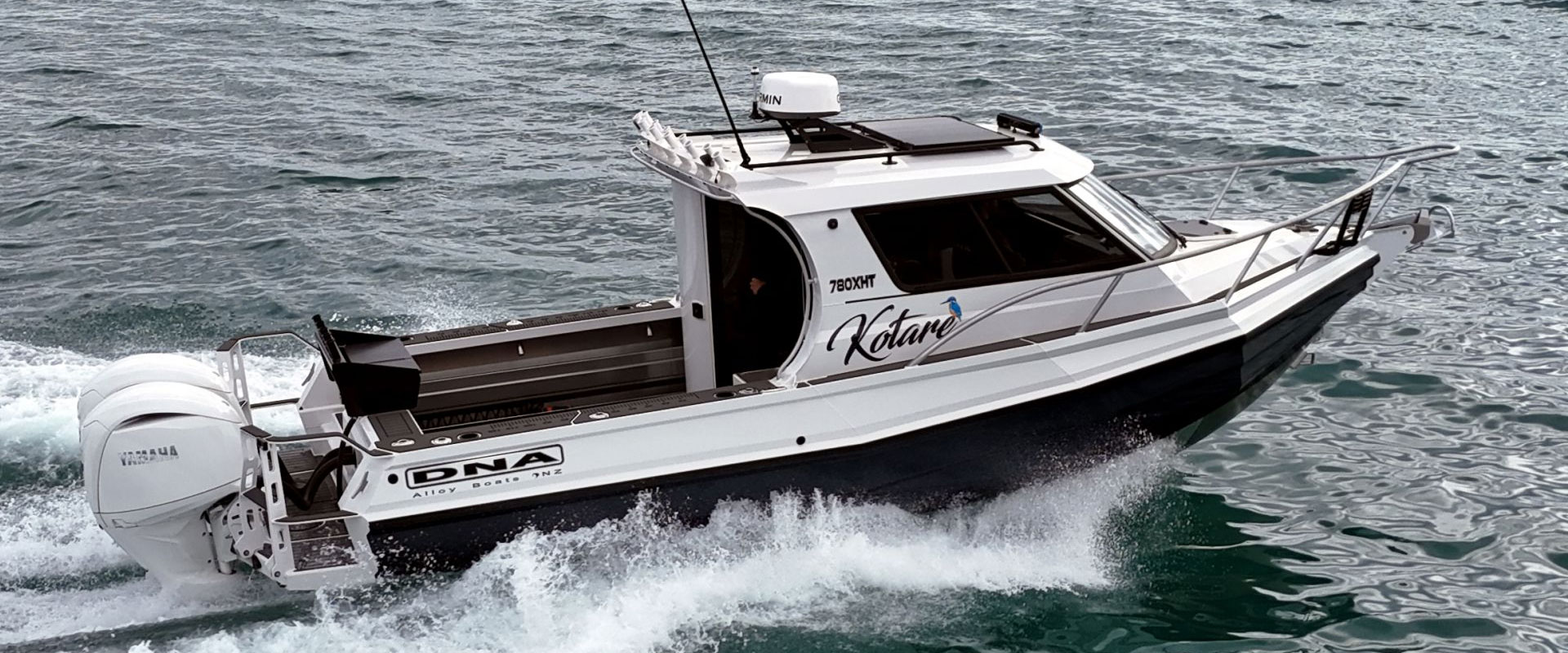 DNA-780-Hard-Top-Boat